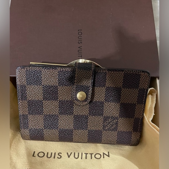 Louis Vuitton Handbags - Authentic Louis Vuitton Damier Ebene Wallet